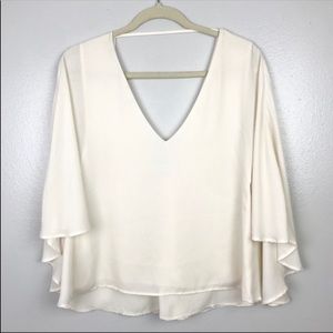 Cupcakes and Cashmere | Cape Top Flowy Cream S